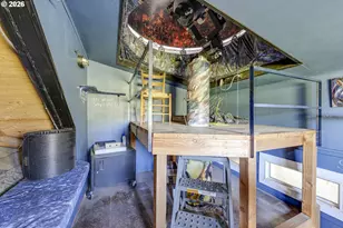 410 W Grant St, Carlton, OR 97111 - Photo 29