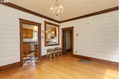 410 W Grant St, Carlton, OR 97111 - Photo 11
