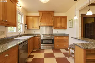 410 W Grant St, Carlton, OR 97111 - Photo 15