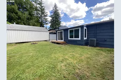 11533 SE Market St, Portland, OR 97216 - Photo 21