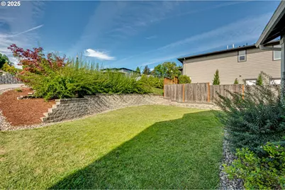 124 W 12th Way, La Center, WA 98629 - Photo 5