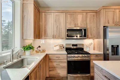 124 W 12th Way, La Center, WA 98629 - Photo 13