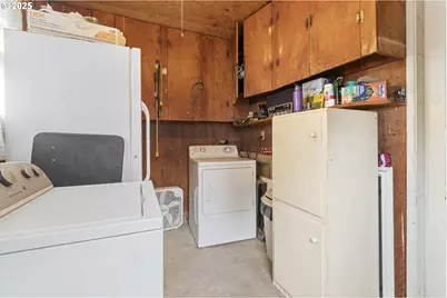 13838 SE Taylor St, Portland, OR 97233 - Photo 19