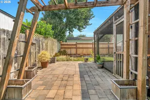 338 NW Foxglove St, Dallas, OR 97338 - Photo 33