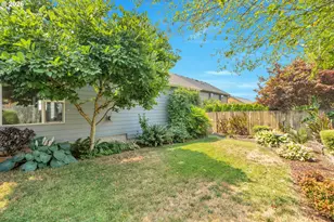 338 NW Foxglove St, Dallas, OR 97338 - Photo 35