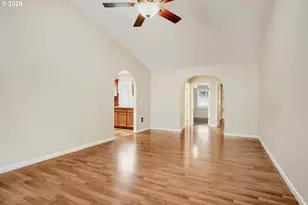 951 Mill St, Silverton, OR 97381 - Photo 5