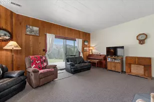 20480 Hwy 395 N, Mount Vernon, OR 97865 - Photo 25