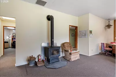 20480 Hwy 395 N, Mount Vernon, OR 97865 - Photo 27