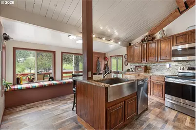 20480 Hwy 395 N, Mount Vernon, OR 97865 - Photo 5