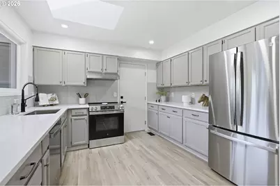 14175 SW Bonnie Brae St, Beaverton, OR 97005 - Photo 13