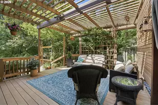 2736 SW 28th Dr, Portland, OR 97219 - Photo 39