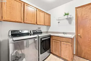 2736 SW 28th Dr, Portland, OR 97219 - Photo 19