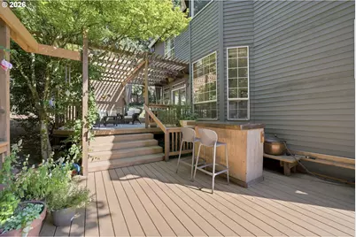 2736 SW 28th Dr, Portland, OR 97219 - Photo 41