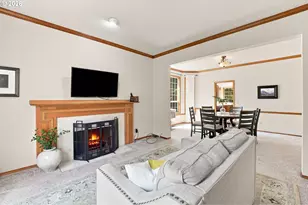 2736 SW 28th Dr, Portland, OR 97219 - Photo 5