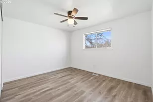 125 NE 8th St, Hermiston, OR 97838 - Photo 17