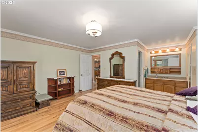 7654 North Bank Rd, Roseburg, OR 97470 - Photo 21