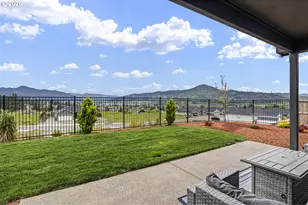 912 Medina Ave, Sutherlin, OR 97479 - Photo 39