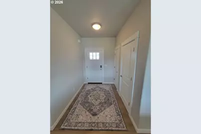 912 Medina Ave, Sutherlin, OR 97479 - Photo 7