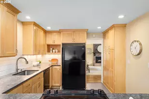 10275 SW Cynthia St, Beaverton, OR 97008 - Photo 9