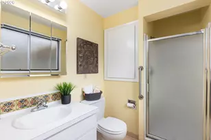 10275 SW Cynthia St, Beaverton, OR 97008 - Photo 15