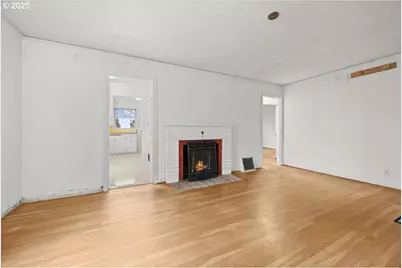 4729 SW 31st Dr, Portland, OR 97239 - Photo 5