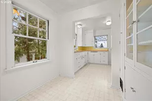 4729 SW 31st Dr, Portland, OR 97239 - Photo 7