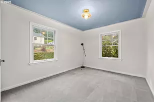 4729 SW 31st Dr, Portland, OR 97239 - Photo 13