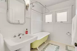 4063 SE Taylor St, Portland, OR 97214 - Photo 21