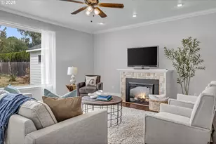 2775 Wallace Hills Ct, Salem, OR 97304 - Photo 15