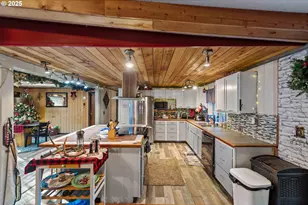 93496 Easy Ln, Coos Bay, OR 97420 - Photo 17