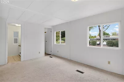 1400 Candlelight Dr #104, Eugene, OR 97402 - Photo 19