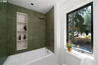 15860 SW Kimball St, Lake Oswego, OR 97035 - Photo 39