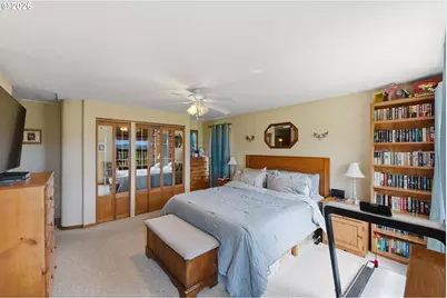 93748 Bay Park Ln, Coos Bay, OR 97420 - Photo 15