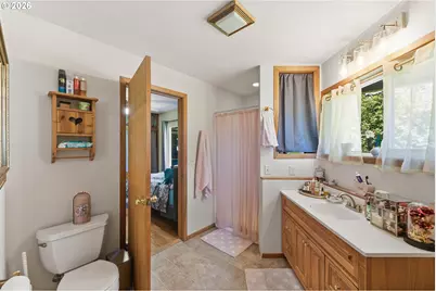 93748 Bay Park Ln, Coos Bay, OR 97420 - Photo 11