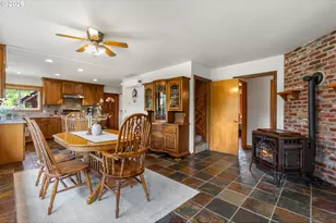 2401 Loop Rd, Stevenson, WA 98648 - Photo 9
