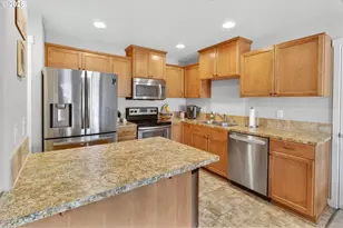 6201 NE 70th Ct, Vancouver, WA 98661 - Photo 9