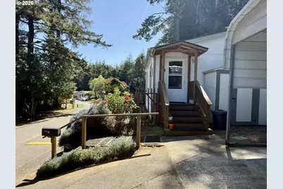 665 Village Pines Dr, Coos Bay, OR 97420 - Photo 23