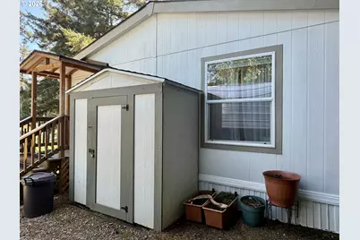 665 Village Pines Dr, Coos Bay, OR 97420 - Photo 25