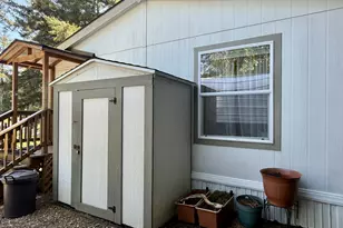 665 Village Pines Dr, Coos Bay, OR 97420 - Photo 25