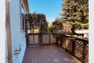 665 Village Pines Dr, Coos Bay, OR 97420 - Photo 23