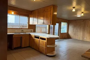 136 NE Ash St, Sheridan, OR 97378 - Photo 9