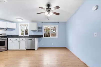 660 Creamery Creek Ln, Molalla, OR 97038 - Photo 13