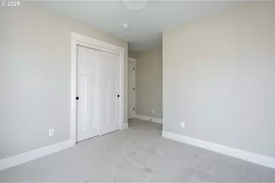 7359 NE Klickitat St, Portland, OR 97213 - Photo 17