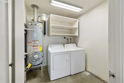2126 SW 17th St, Gresham, OR 97080 - Photo 27
