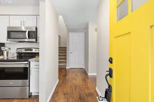 2126 SW 17th St, Gresham, OR 97080 - Photo 5