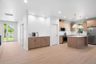 310 Barr Dr, Kelso, WA 98626 - Photo 9