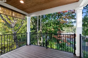 310 Barr Dr, Kelso, WA 98626 - Photo 17