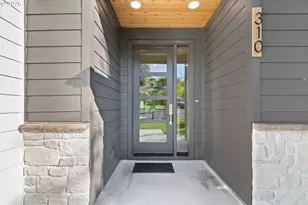 310 Barr Dr, Kelso, WA 98626 - Photo 7