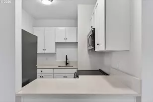 708 N Killingsworth St, Portland, OR 97217 - Photo 15