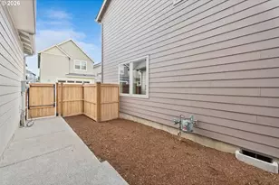 8533 SE Crescent Dr, Hillsboro, OR 97123 - Photo 13